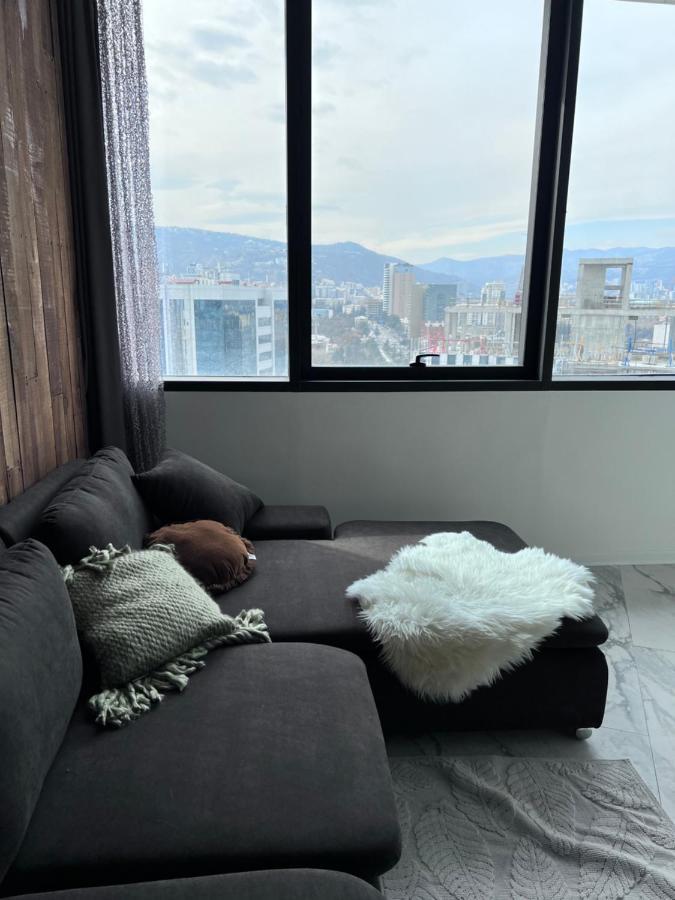 Apartment In Axis Towers, Tbilisi Business Center エクステリア 写真